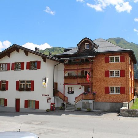 Hotel Pez Regina Lumbrein Exterior foto