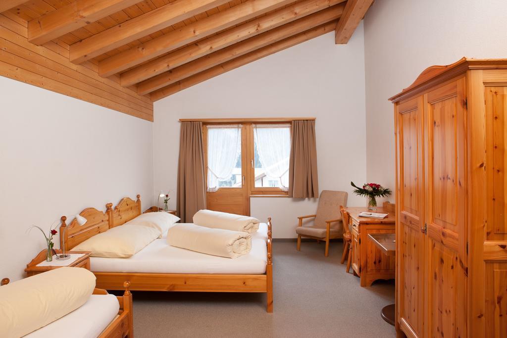 Hotel Pez Regina Lumbrein Quarto foto